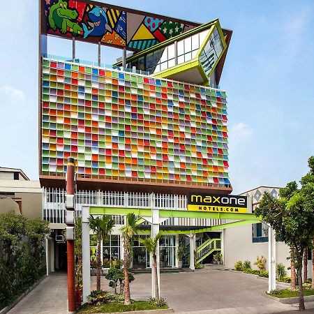 Maxonehotels.Com At Tidar Surabaya Luaran gambar