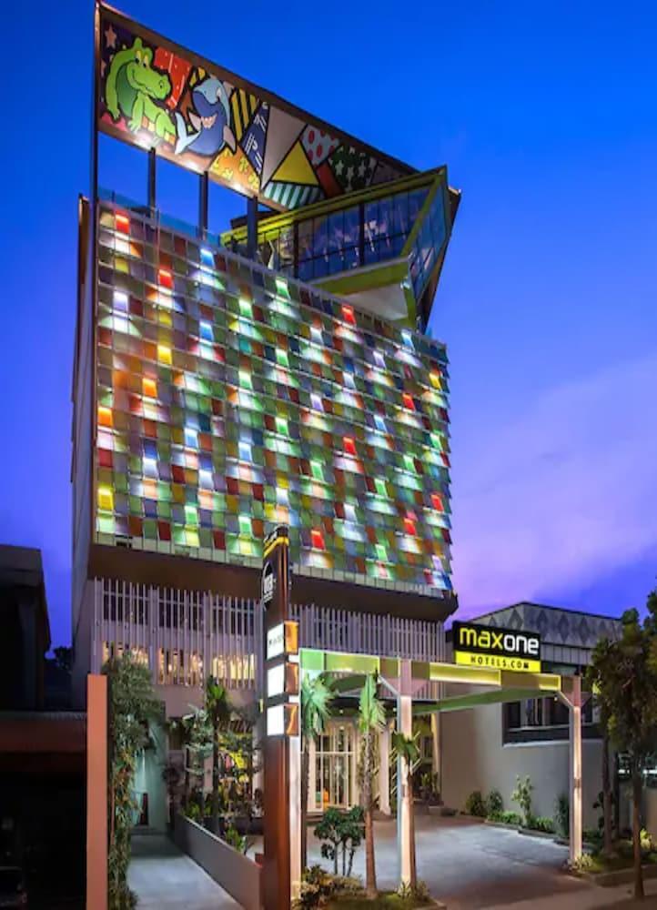 Maxonehotels.Com At Tidar Surabaya Luaran gambar