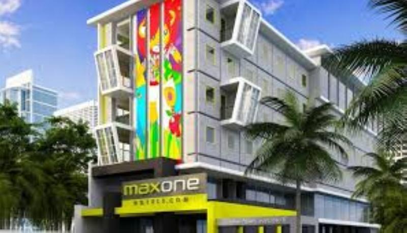 Maxonehotels.Com At Tidar Surabaya Luaran gambar