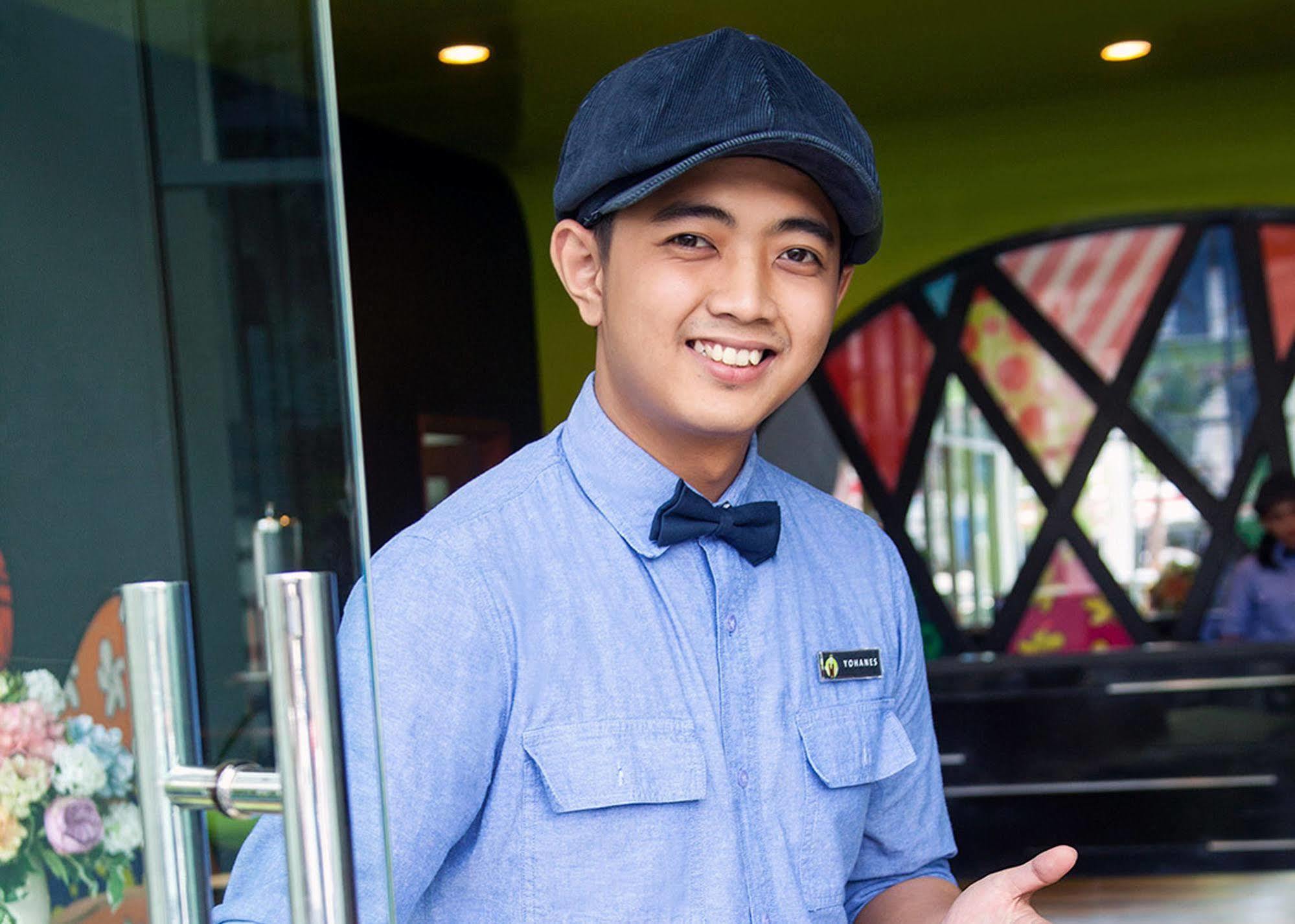 Maxonehotels.Com At Tidar Surabaya Luaran gambar